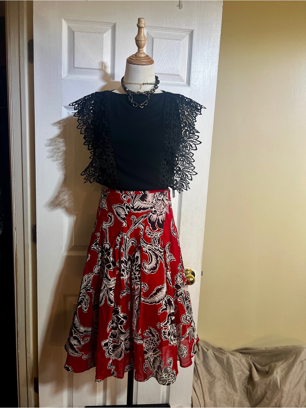 Talbots Wms Red Floral Silk Cotton Lined Pleated Aline Boho Resort Midi Skirt 12